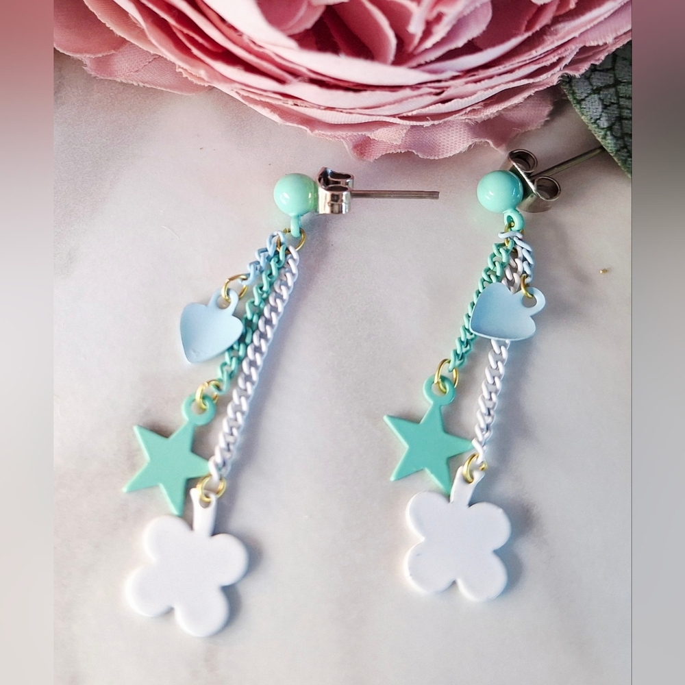 Vintage 80s⭐️🩵✨️Stars & Hearts Dangle Earrings